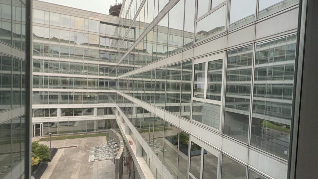 Installation électrique pour bureaux professionnels à Bruxelles